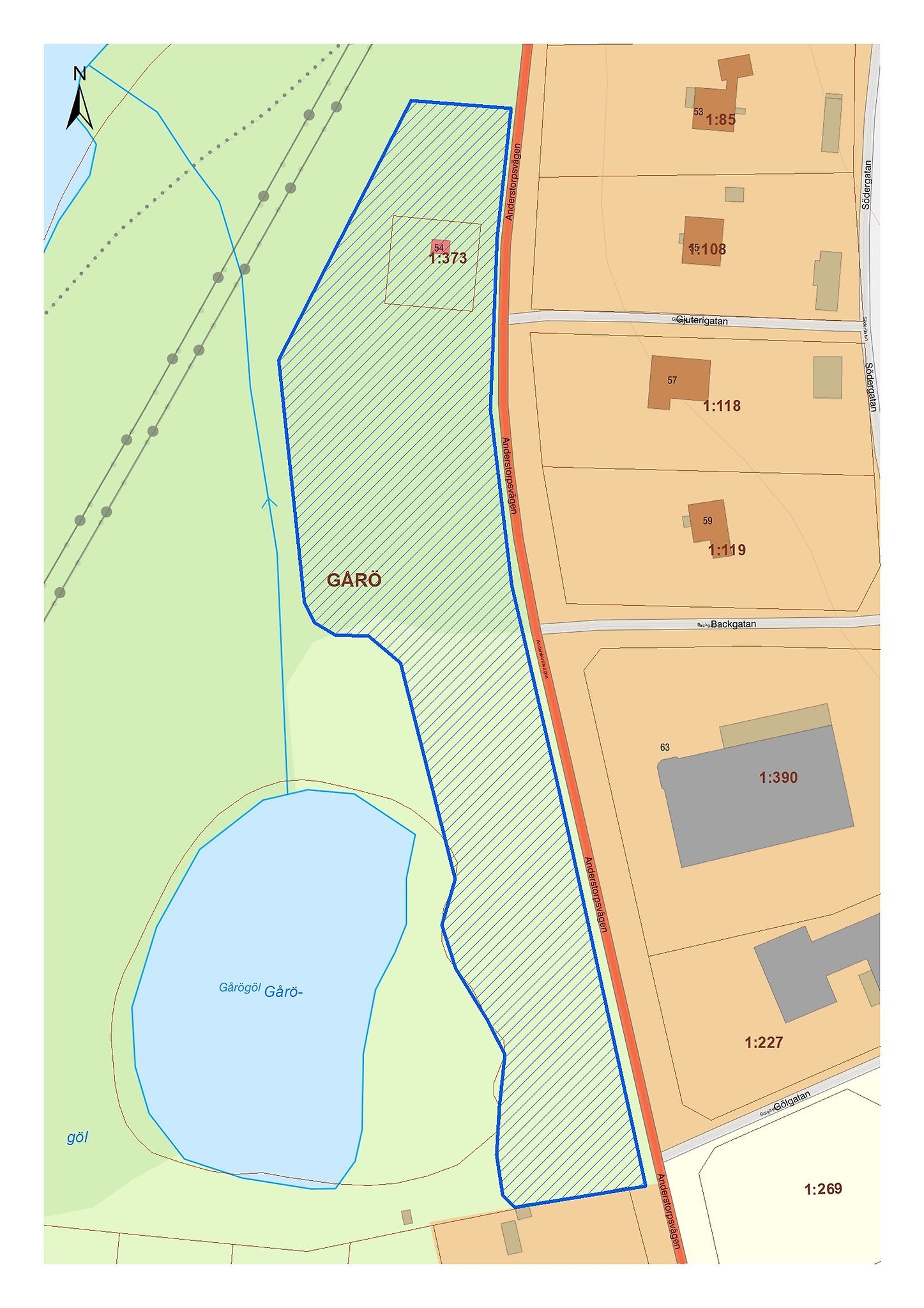 Anderstorpsvägen mellan
vägen och Gärssjön.